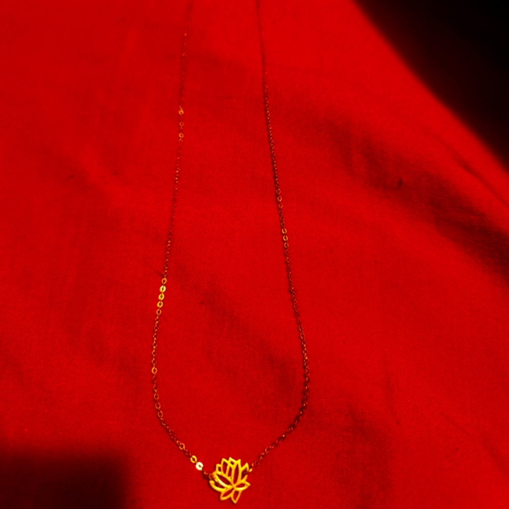A Lilly Necklace